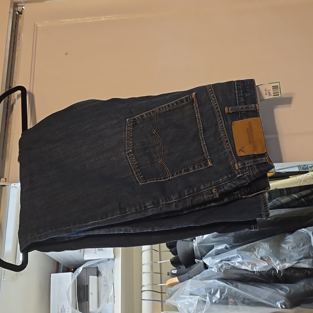 Mens American Eagle jeans 38x30
